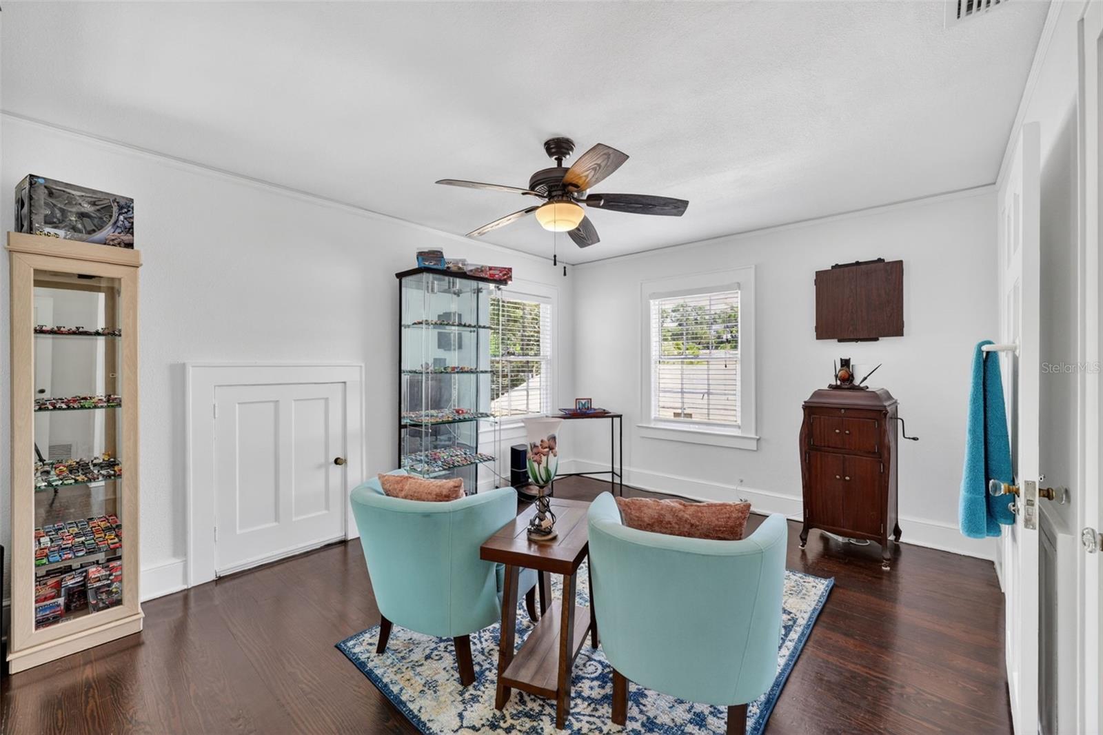 320 N BETTY LN, CLEARWATER, FL, 33755