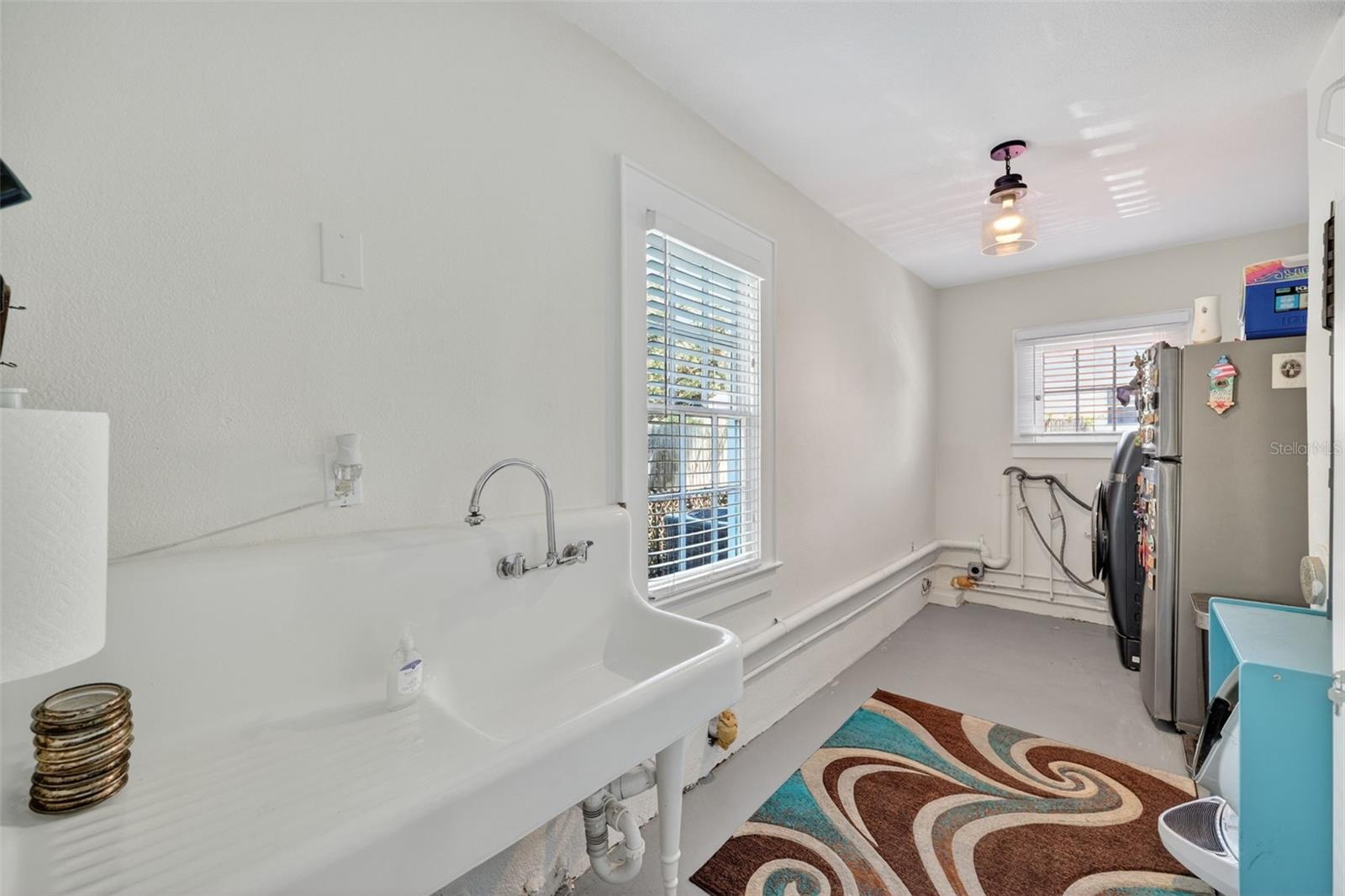 320 N BETTY LN, CLEARWATER, FL, 33755