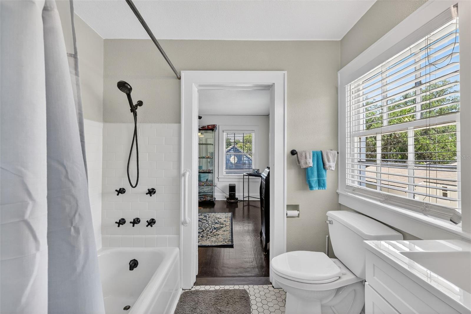 320 N BETTY LN, CLEARWATER, FL, 33755