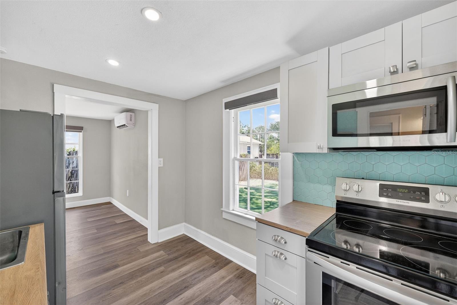 320 N BETTY LN, CLEARWATER, FL, 33755