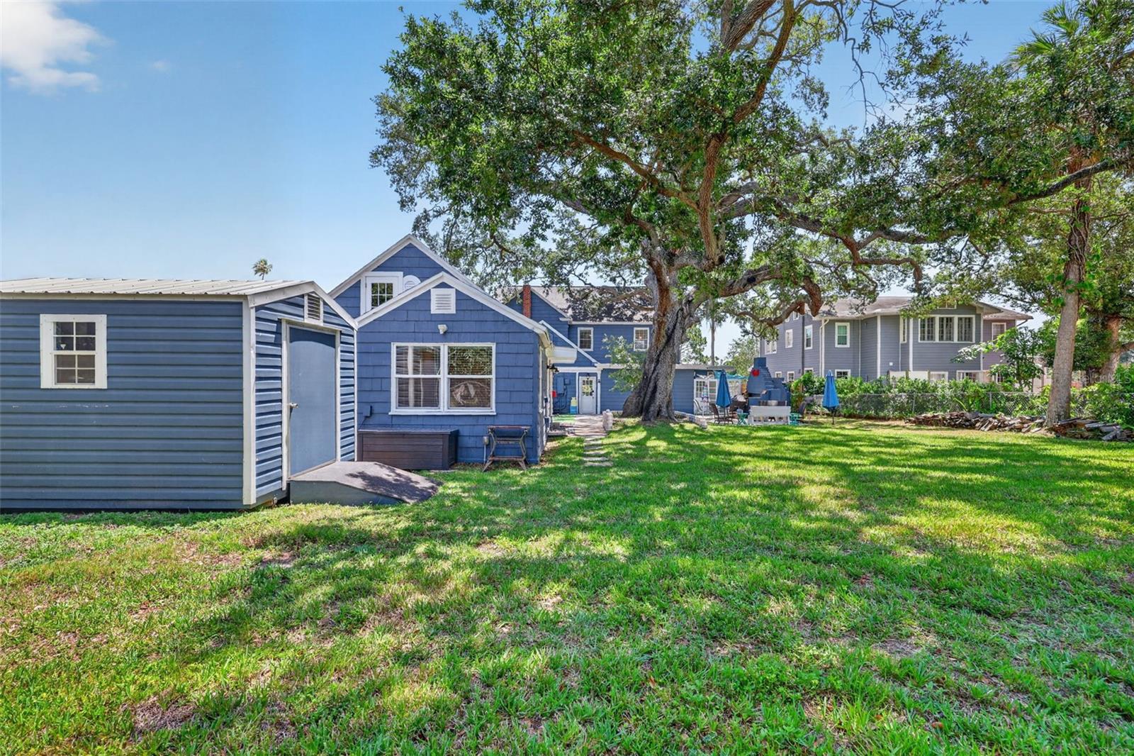 320 N BETTY LN, CLEARWATER, FL, 33755