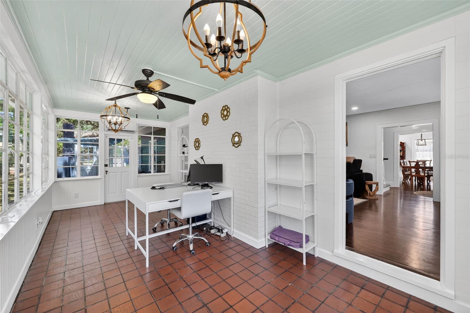 320 N BETTY LN, CLEARWATER, FL, 33755