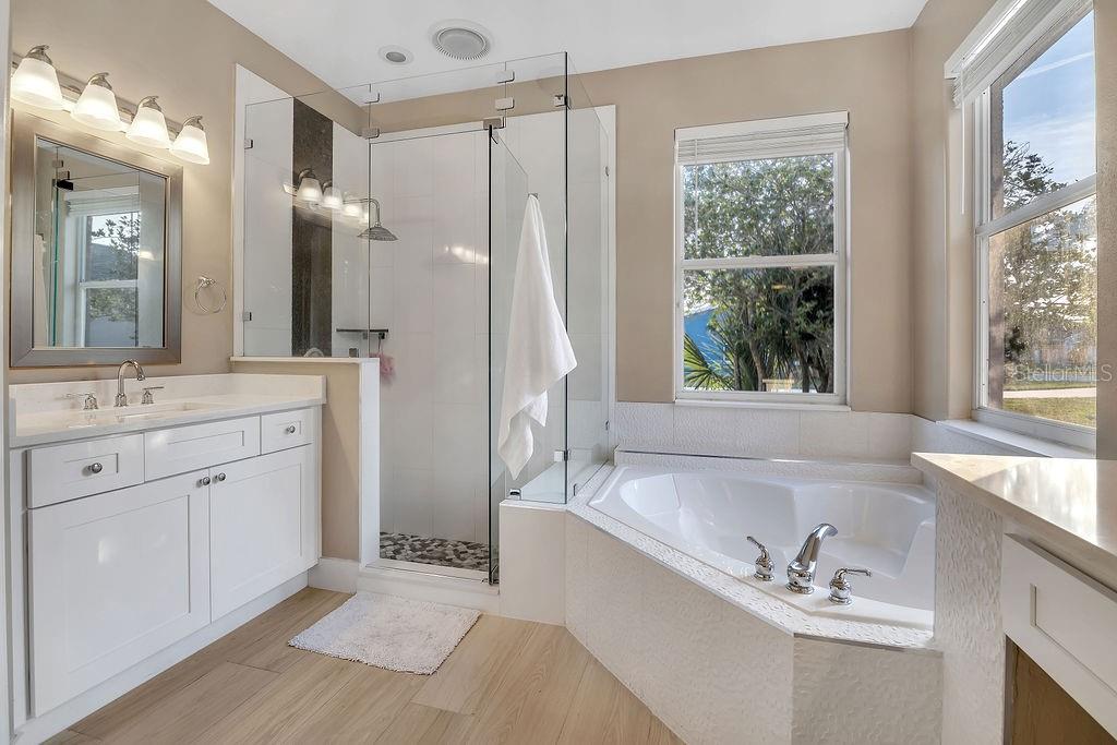 13330 MEERGATE CIR, ORLANDO, FL, 32837