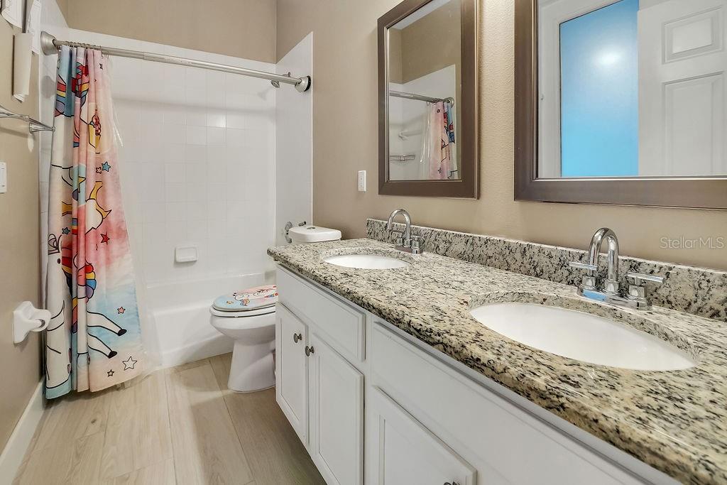 13330 MEERGATE CIR, ORLANDO, FL, 32837
