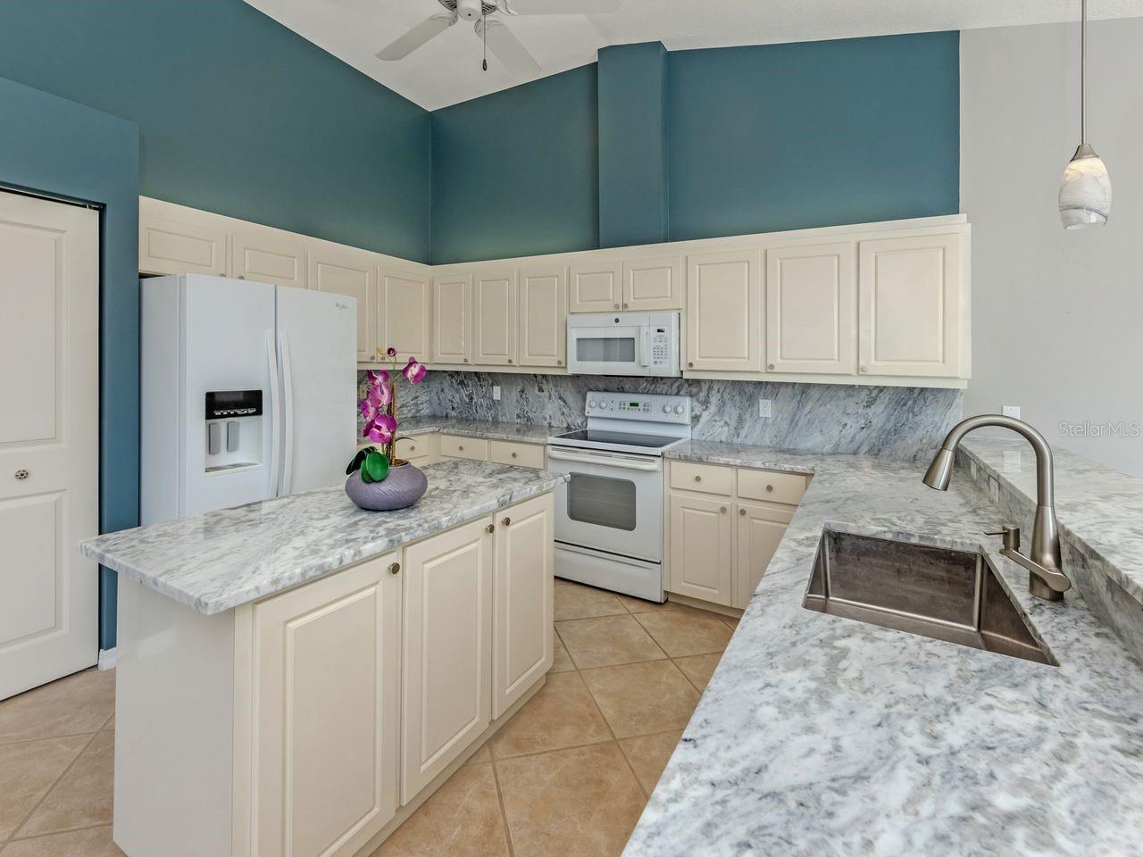 715 THISTLELAKE DR, VENICE, FL, 34293