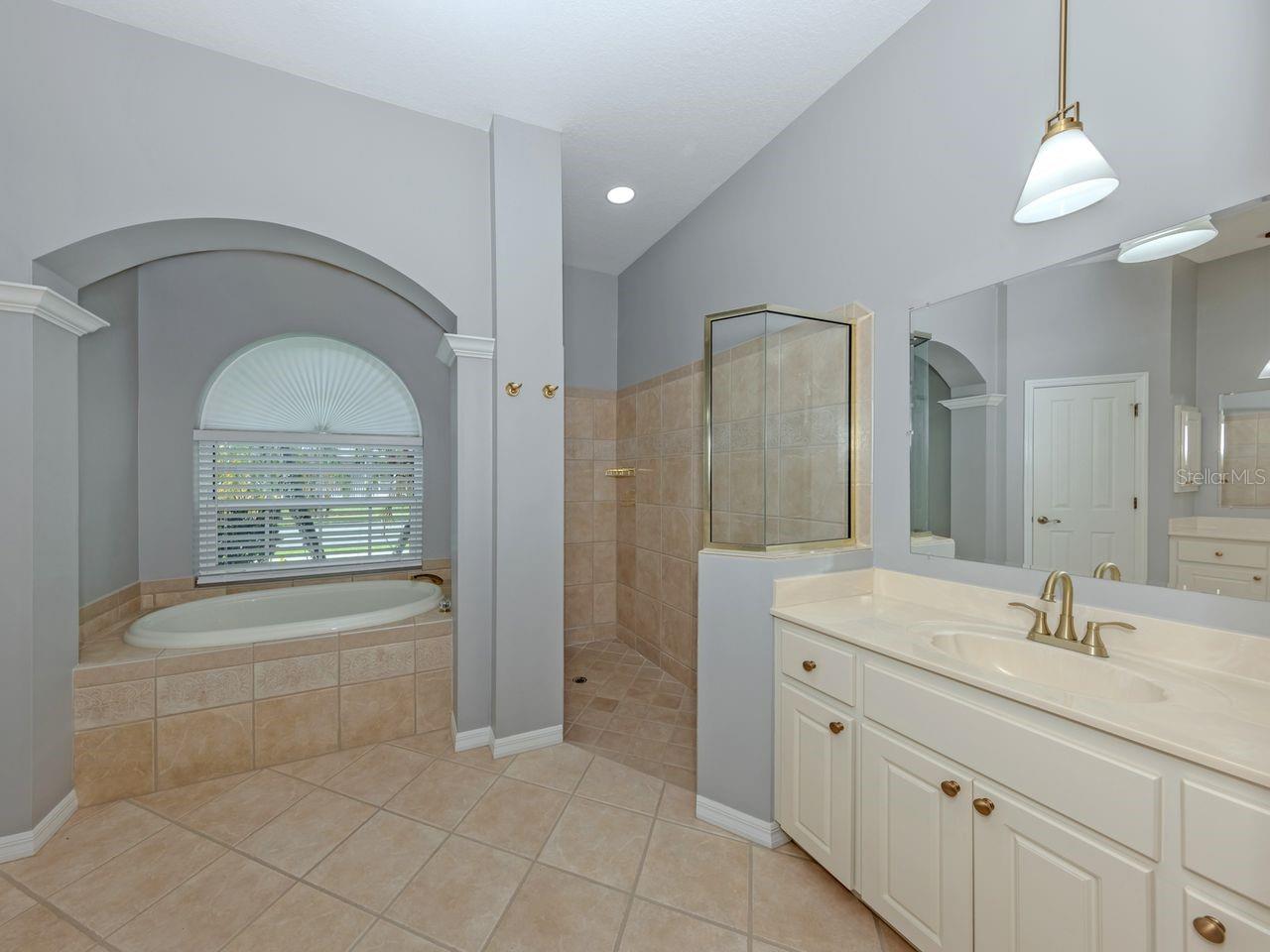 715 THISTLELAKE DR, VENICE, FL, 34293