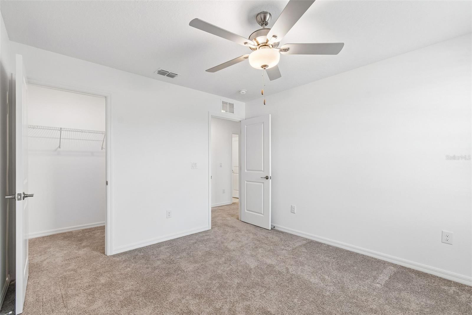 6450 BACK FORTY LOOP, ZEPHYRHILLS, FL, 33541