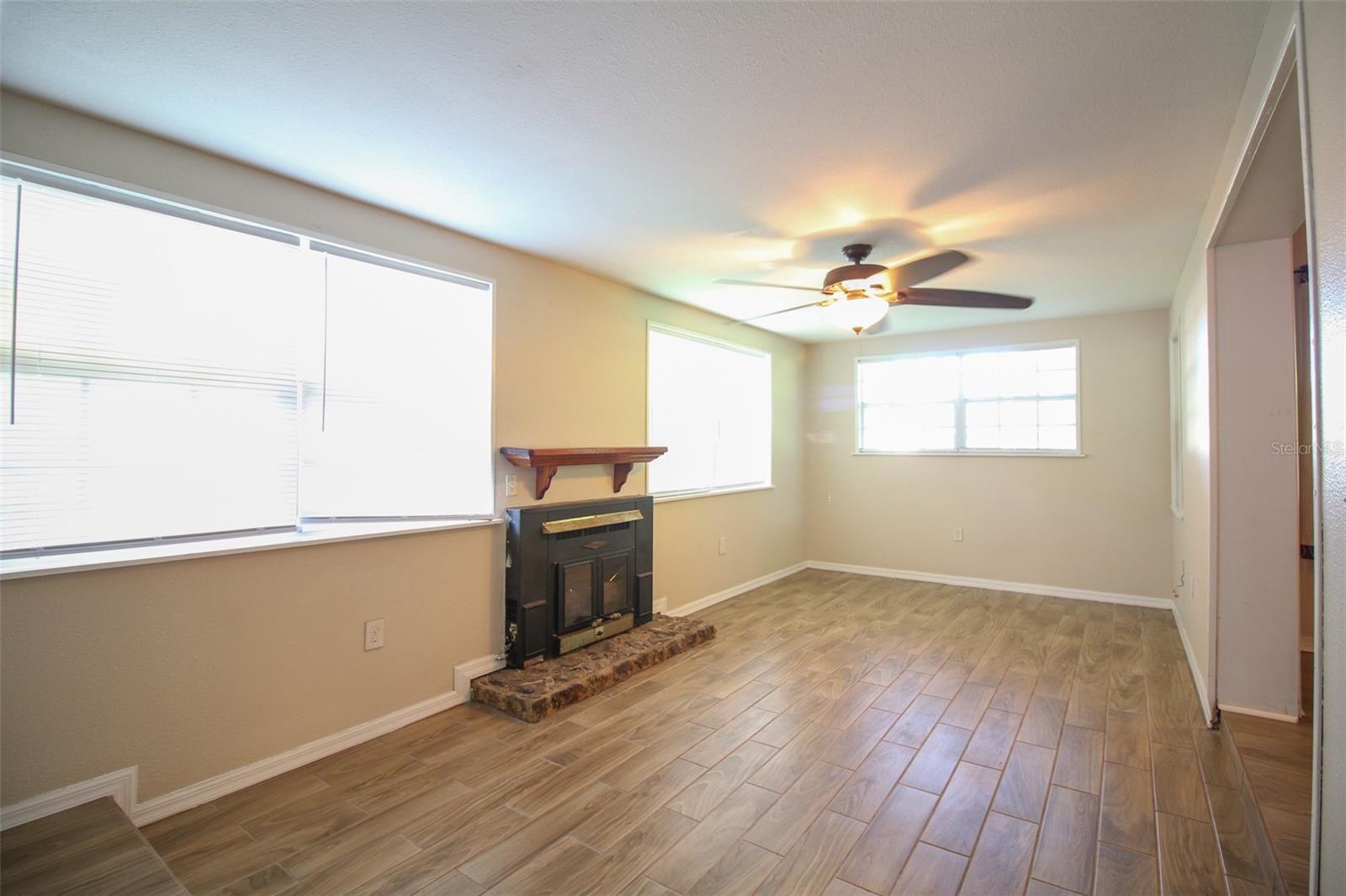 350 BONNYVIEW DR, LAKELAND, FL, 33801