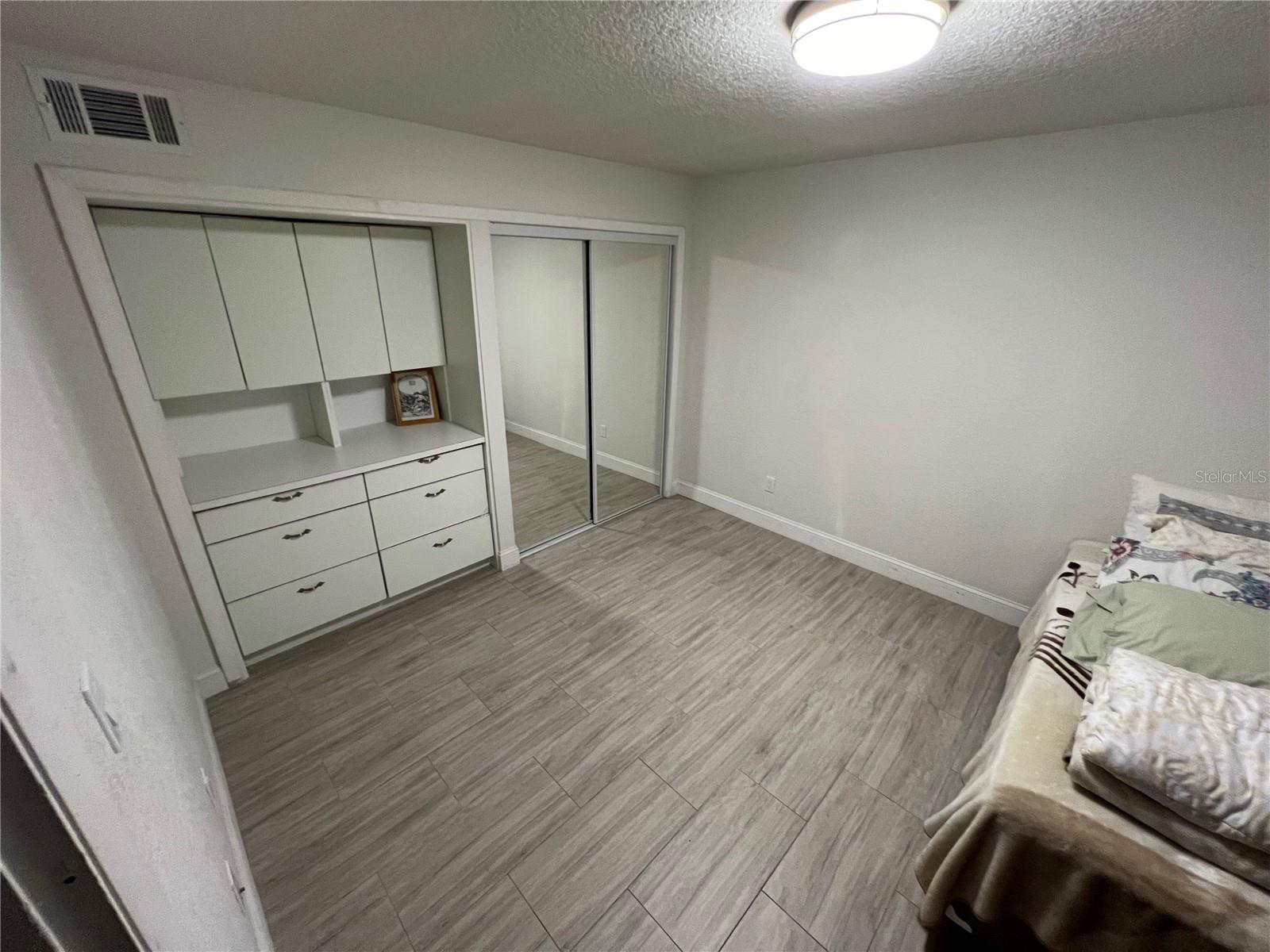 5587 DEVONBRIAR WAY #J105, ORLANDO, FL, 32822