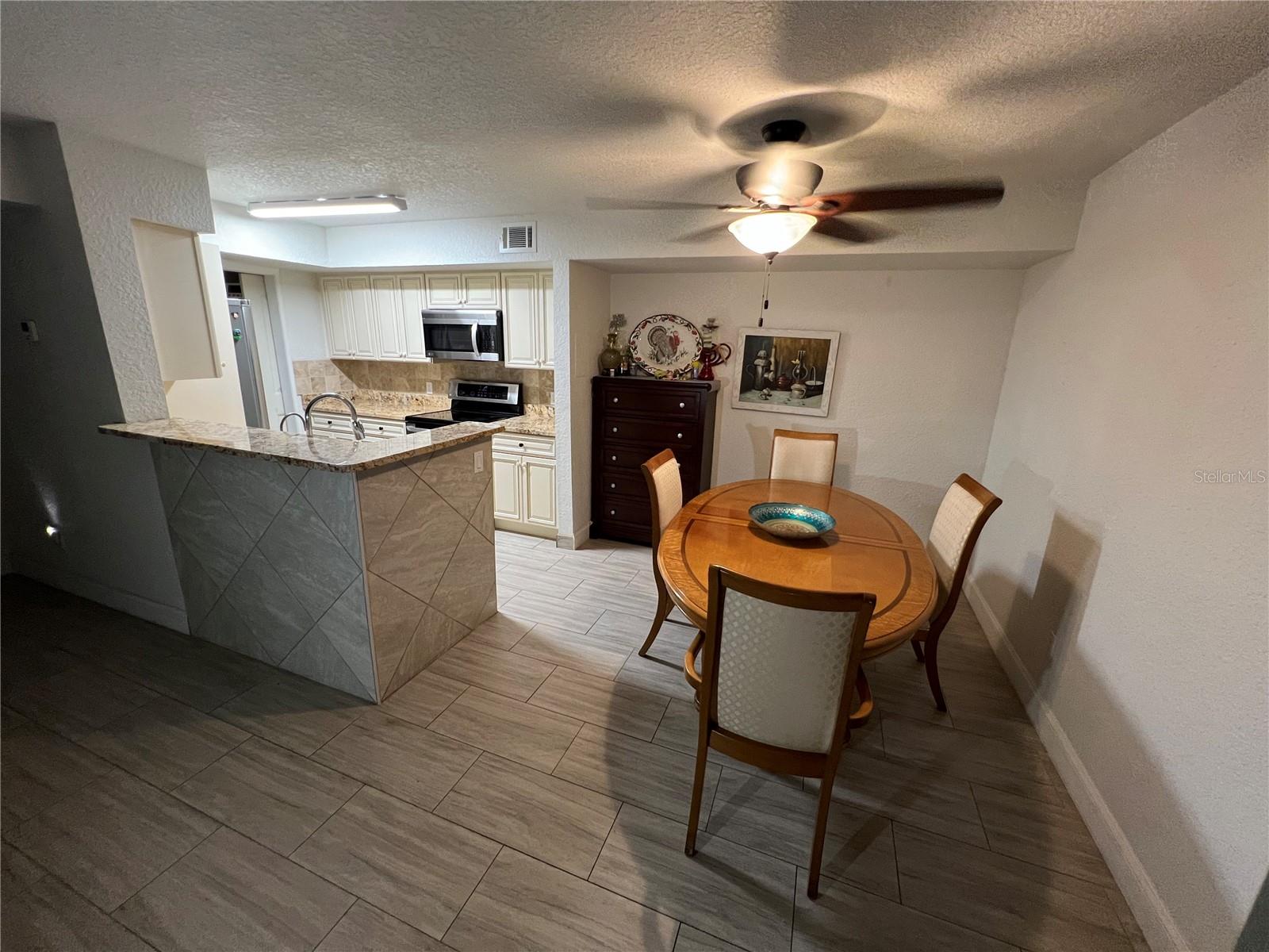 5587 DEVONBRIAR WAY #J105, ORLANDO, FL, 32822
