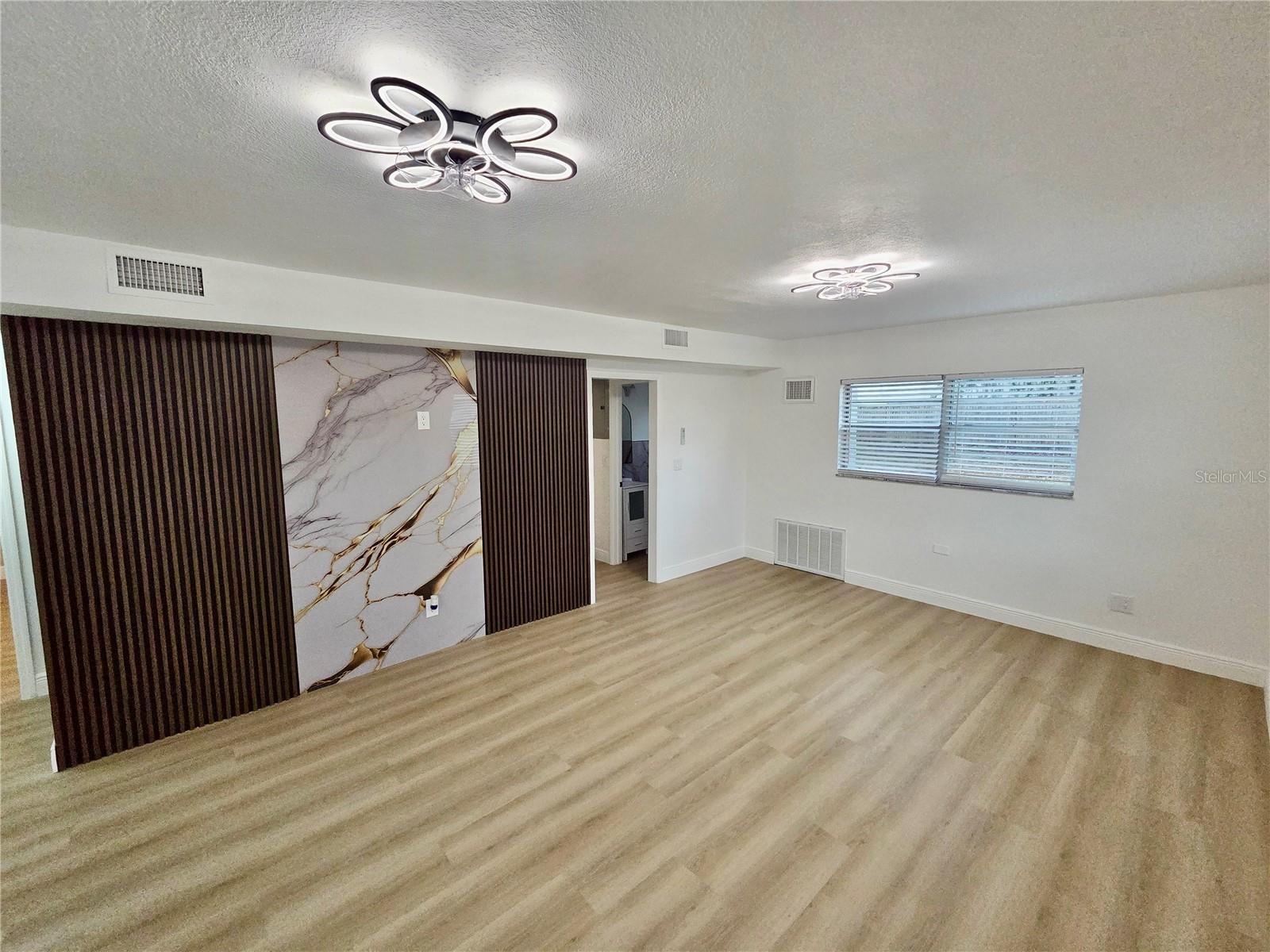 230 BEVERLY BLVD, BRANDON, FL, 33511