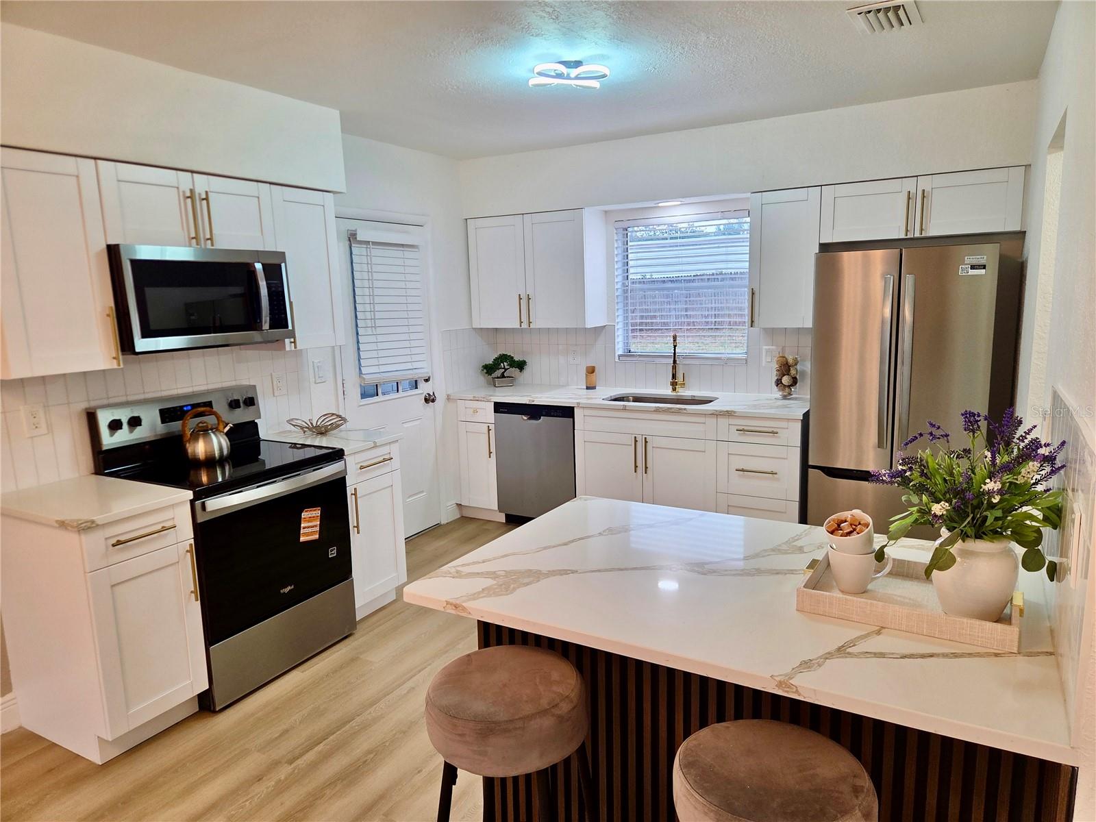 230 BEVERLY BLVD, BRANDON, FL, 33511
