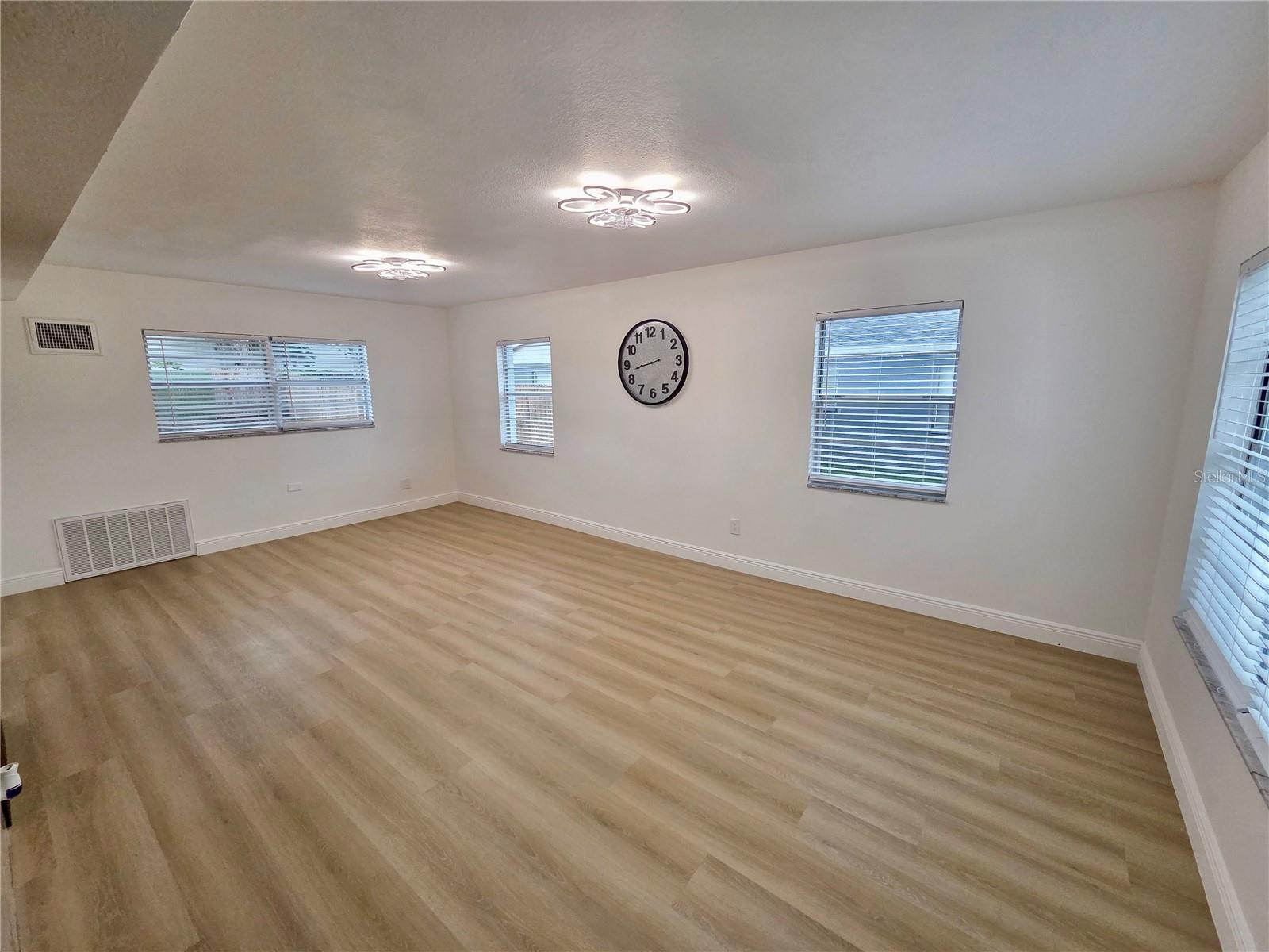 230 BEVERLY BLVD, BRANDON, FL, 33511