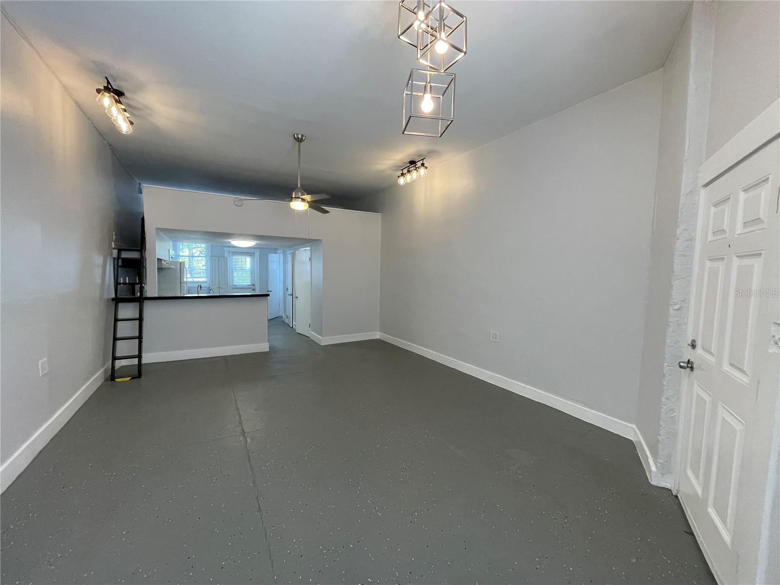 2305 W TEXAS AVE #5, TAMPA, FL, 33629