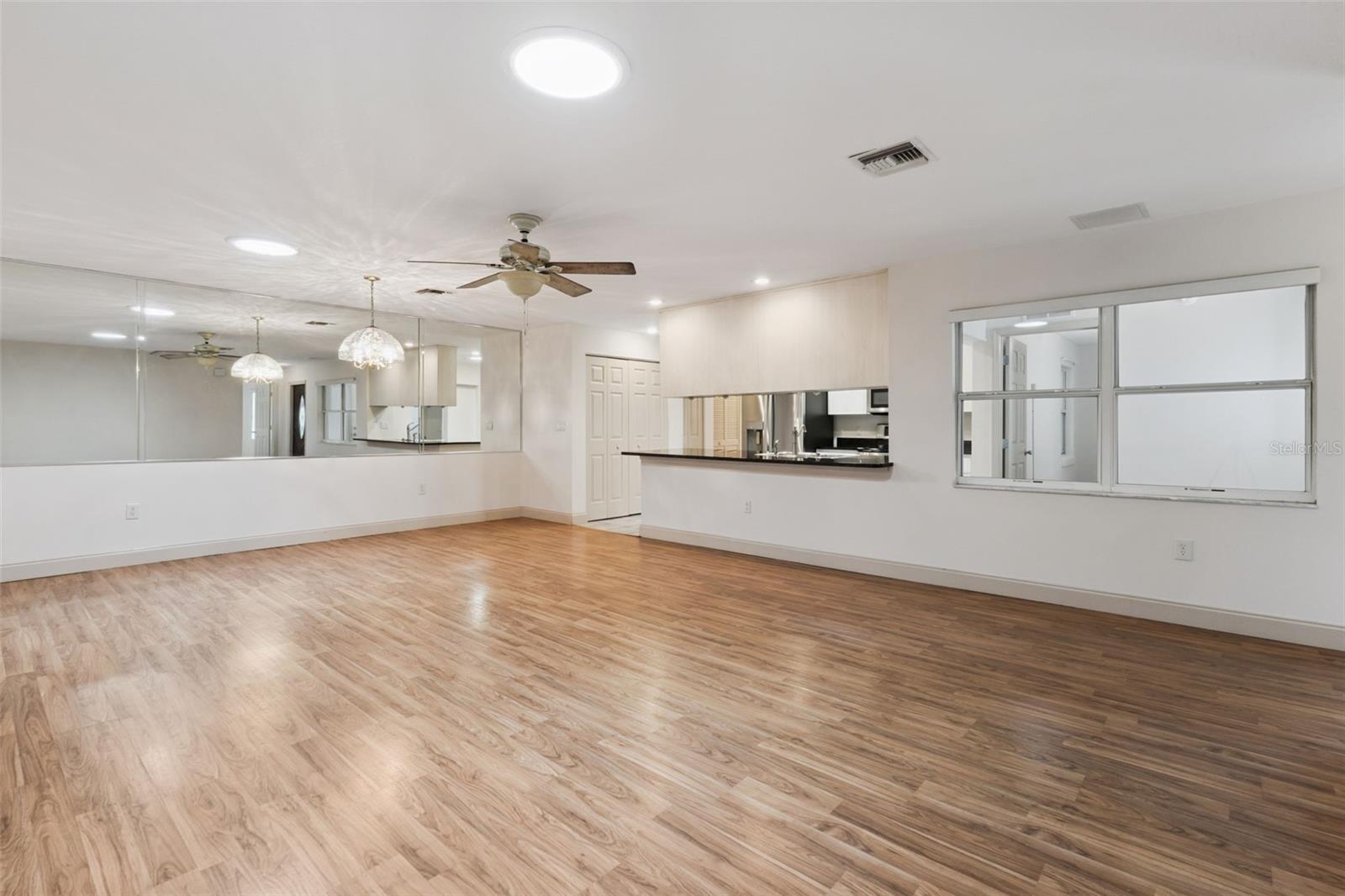 2993 POPLAR AVE, LEESBURG, FL, 34748