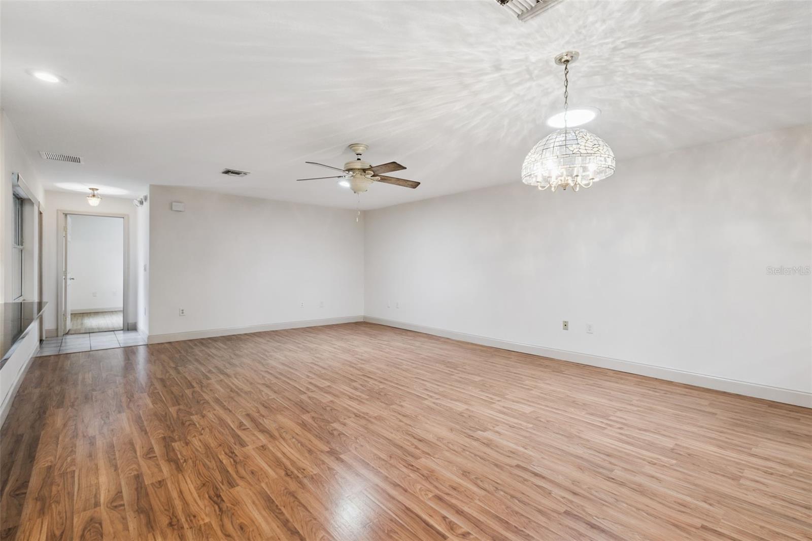 2993 POPLAR AVE, LEESBURG, FL, 34748