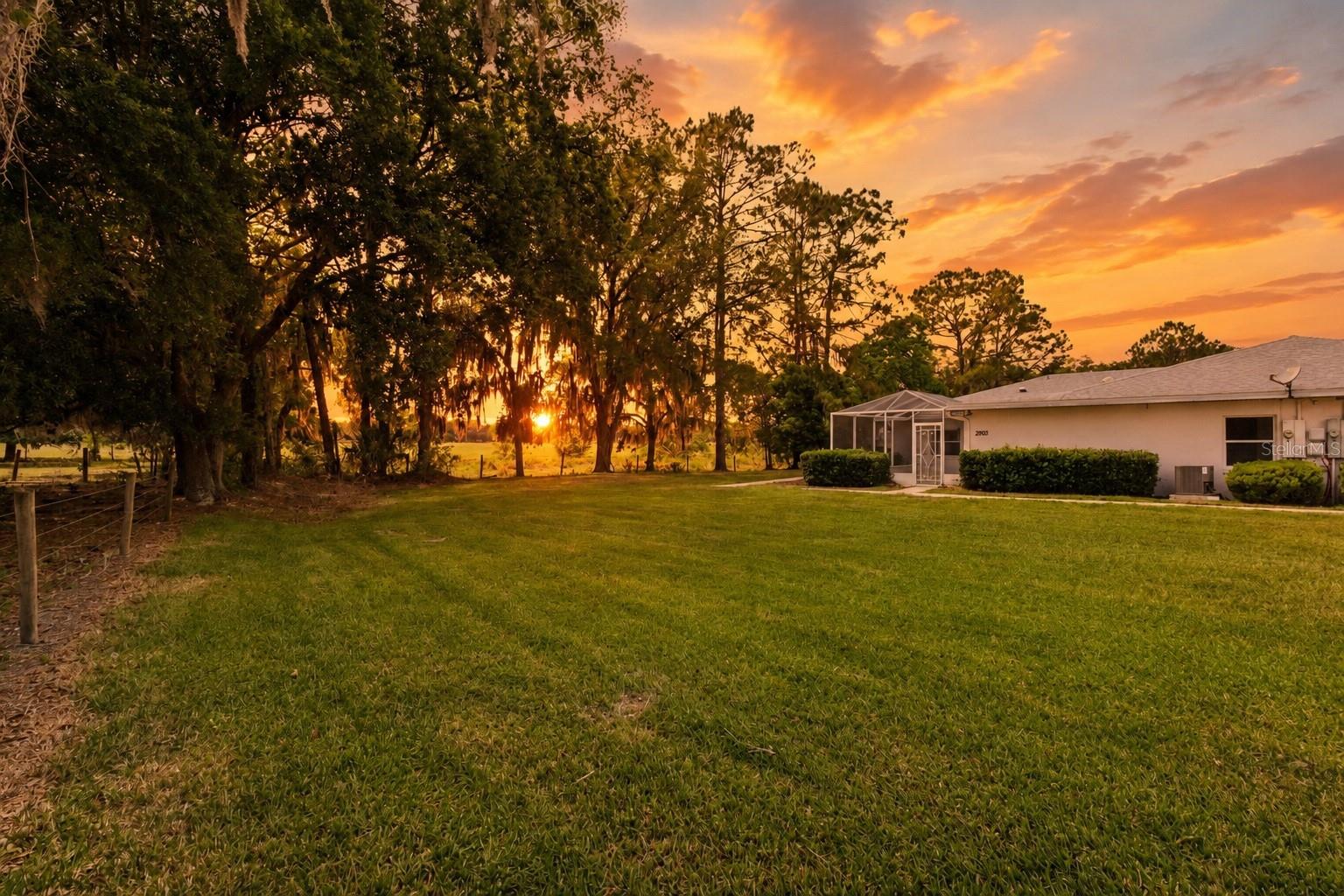 2993 POPLAR AVE, LEESBURG, FL, 34748