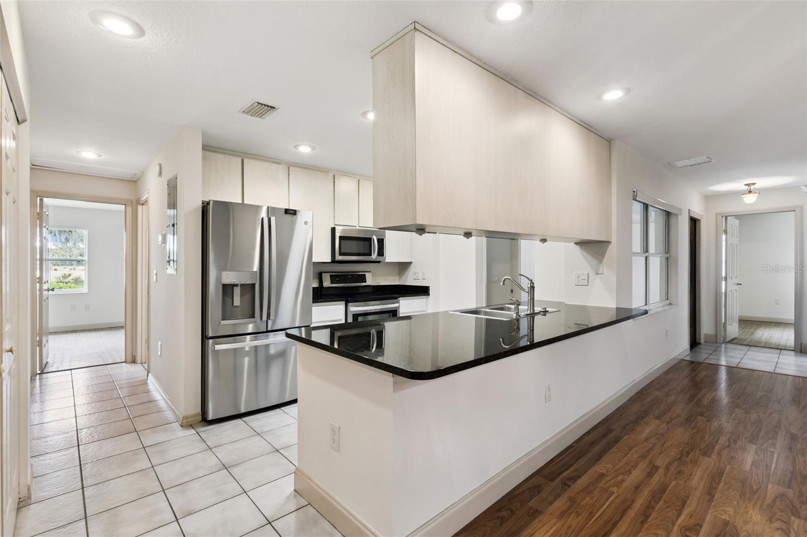 2993 POPLAR AVE, LEESBURG, FL, 34748