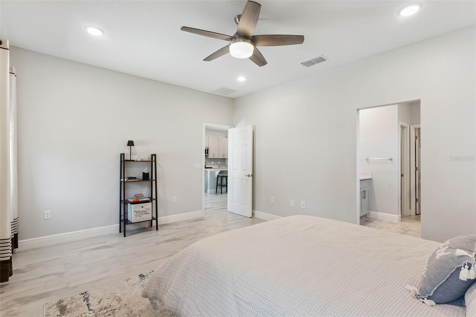 1020 TAPROOT DR, WINTER SPRINGS, FL, 32708
