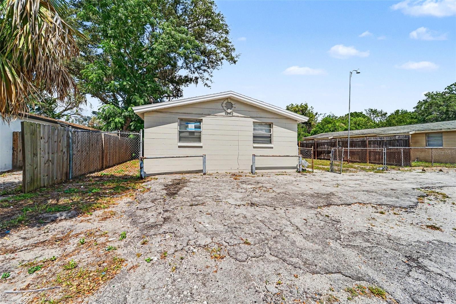 10112 N LANTANA AVE, TAMPA, FL, 33612