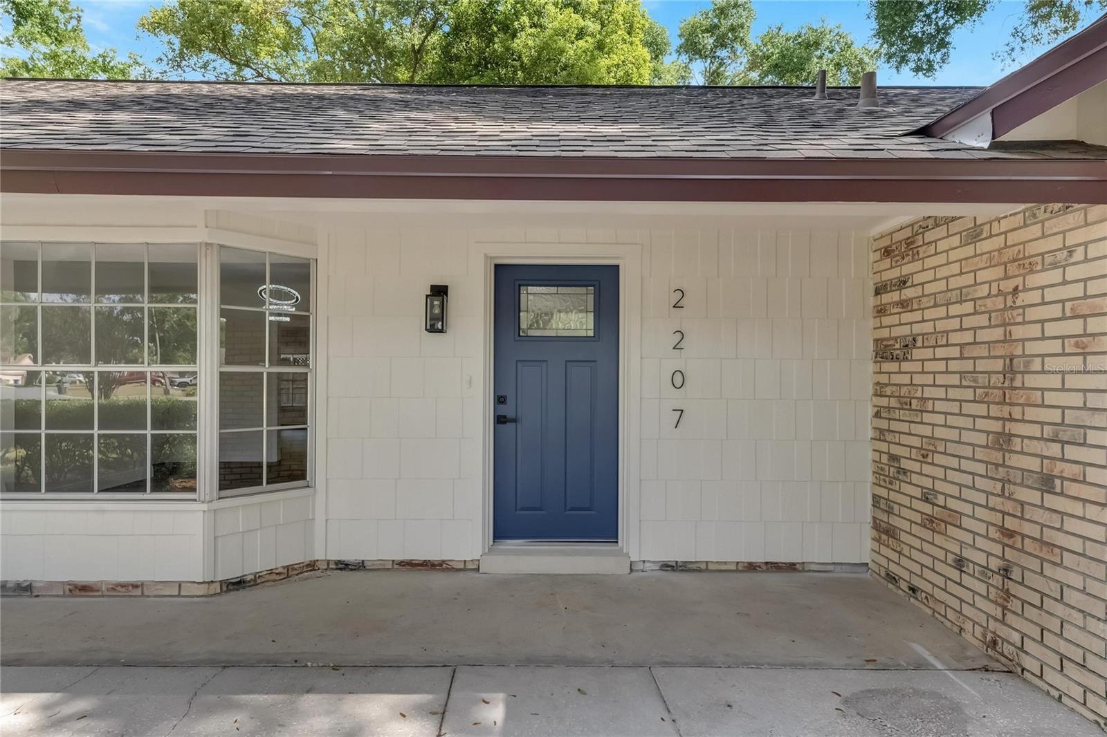 2207 PARKWOOD DR, VALRICO, FL, 33594
