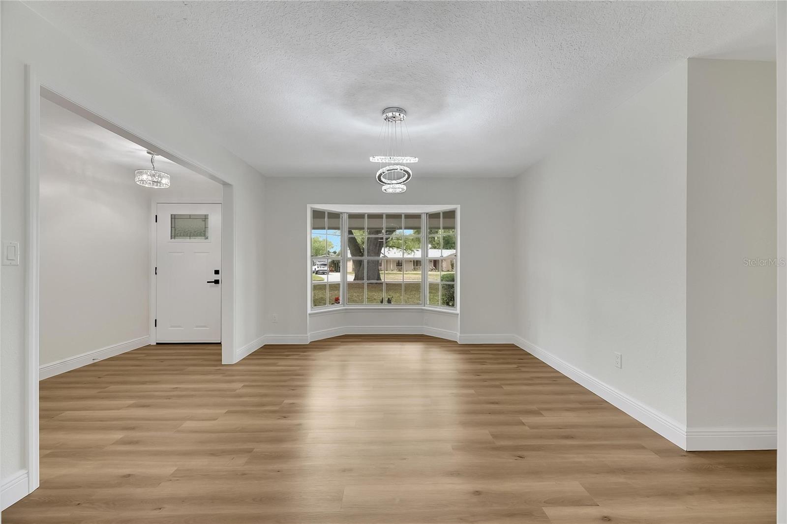 2207 PARKWOOD DR, VALRICO, FL, 33594