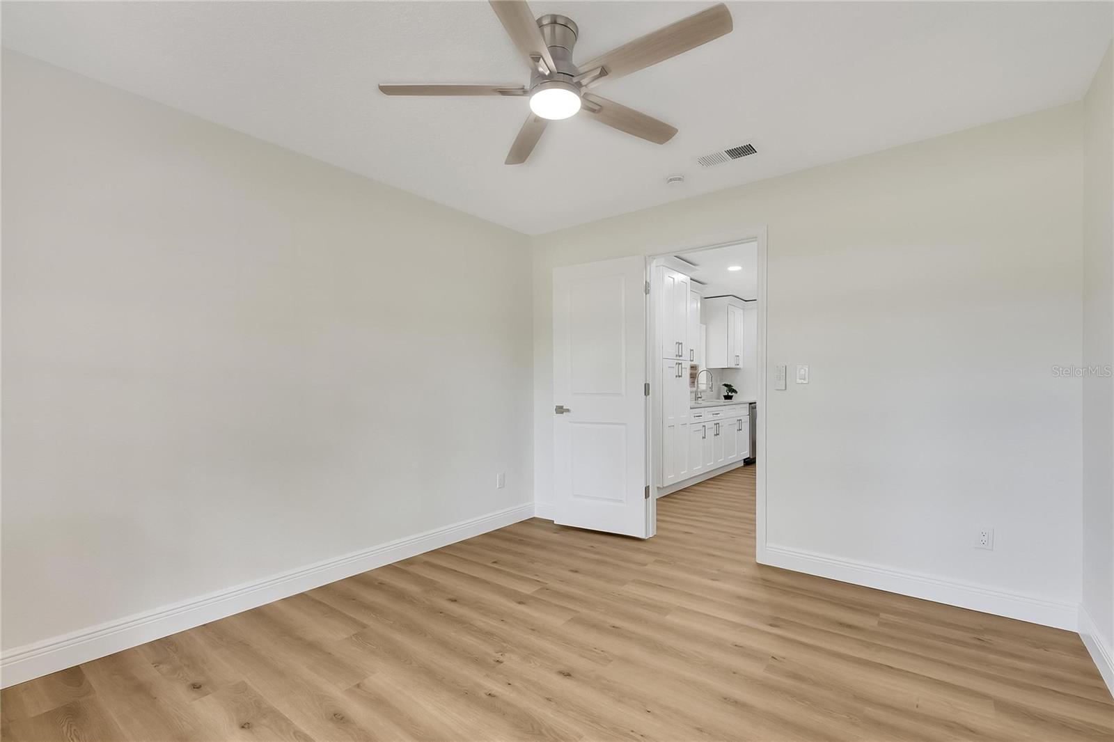2207 PARKWOOD DR, VALRICO, FL, 33594