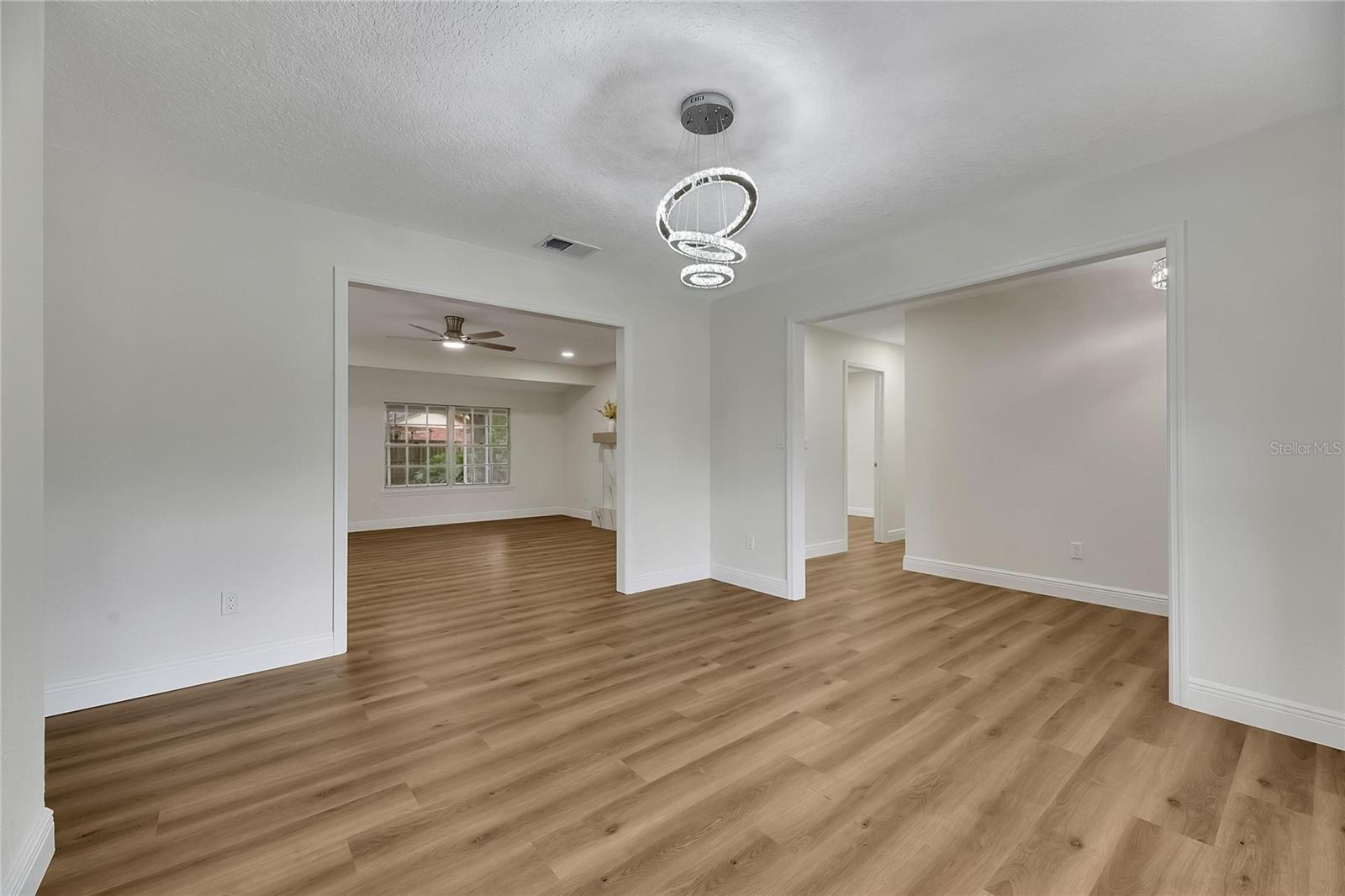 2207 PARKWOOD DR, VALRICO, FL, 33594