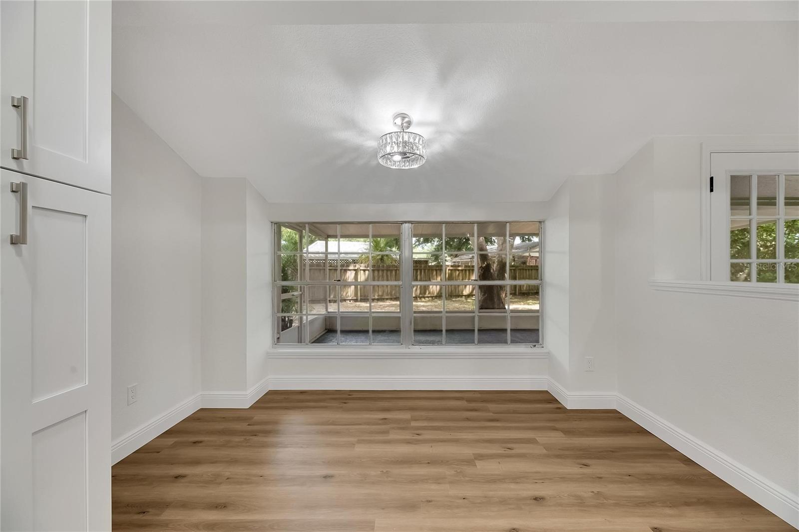 2207 PARKWOOD DR, VALRICO, FL, 33594