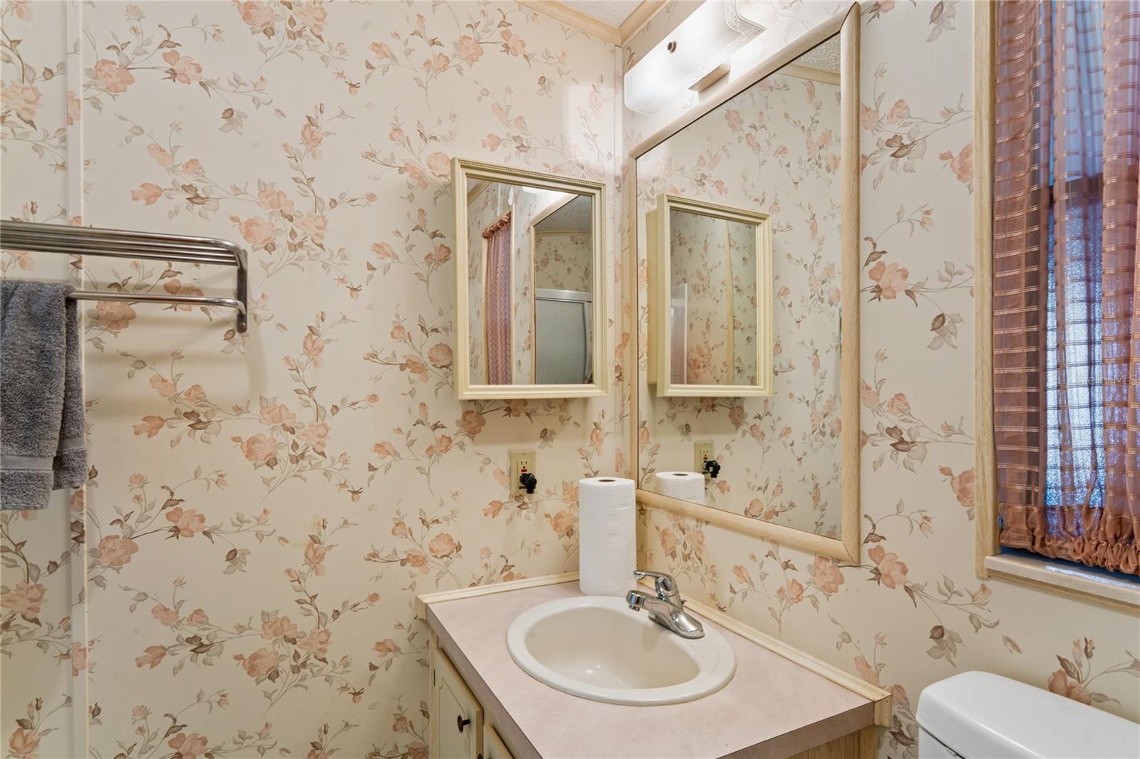 37621 ROSALITA AVE, ZEPHYRHILLS, FL, 33541