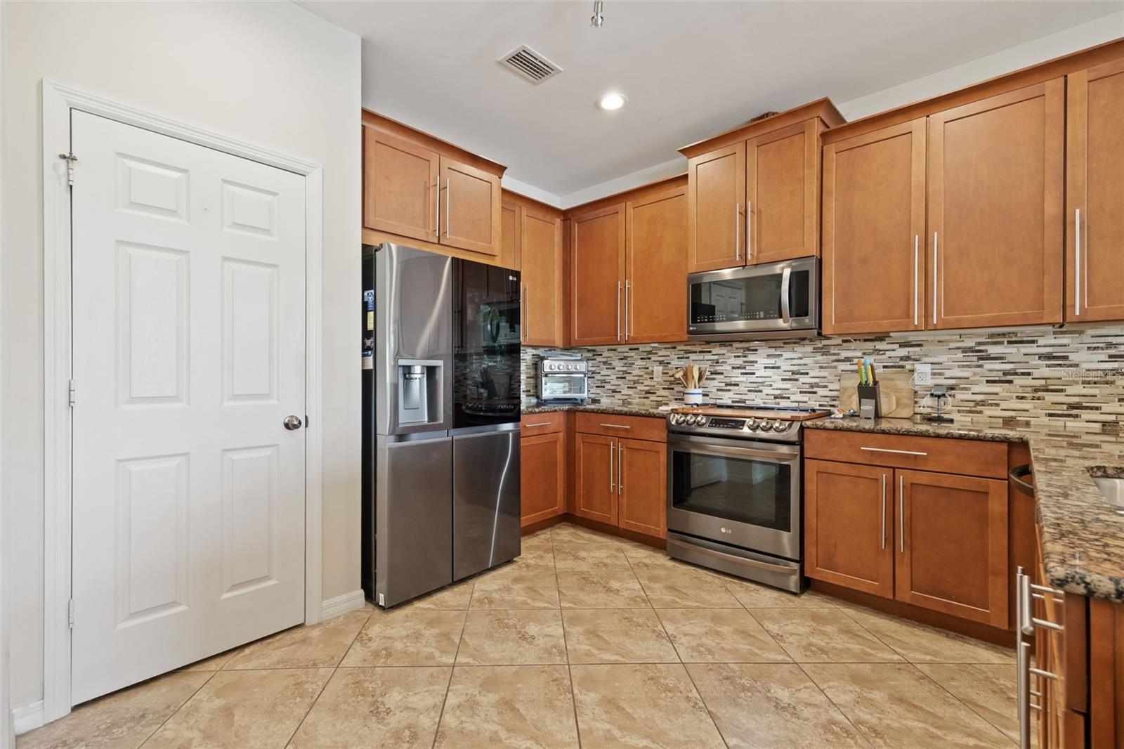 8648 LAKE FRONT CT, PUNTA GORDA, FL, 33950