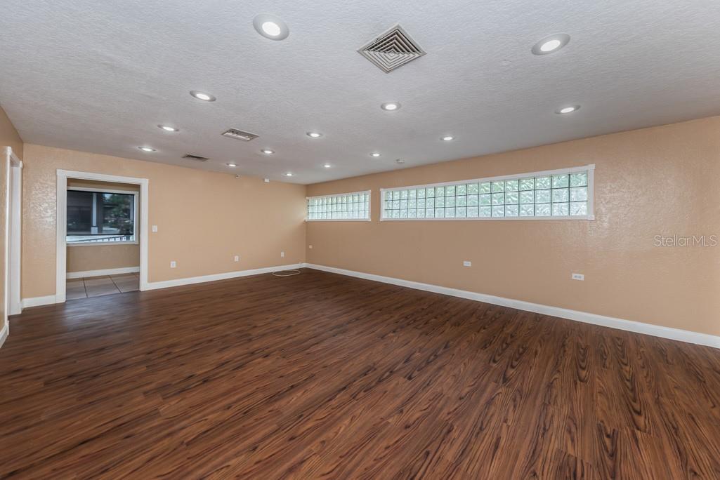 410 S AURORA, CLEARWATER, FL, 33765
