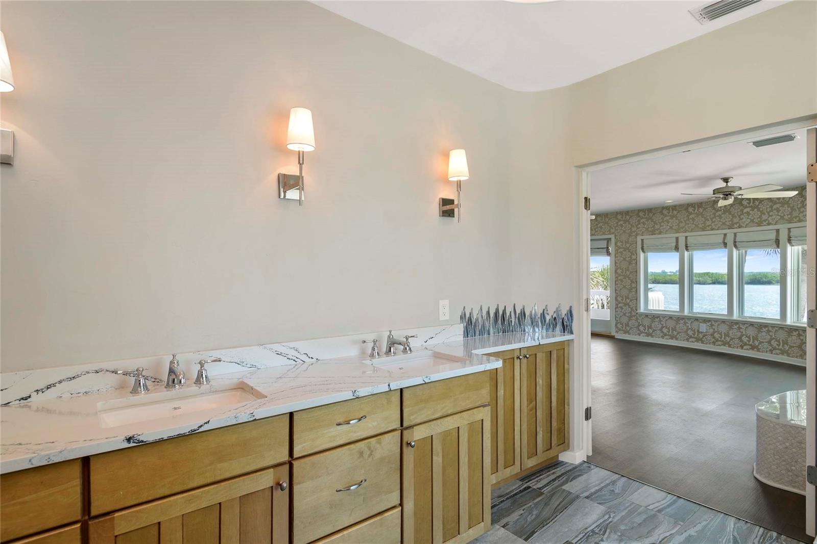 1215 COMMODORE DR, NEW SMYRNA BEACH, FL, 32168