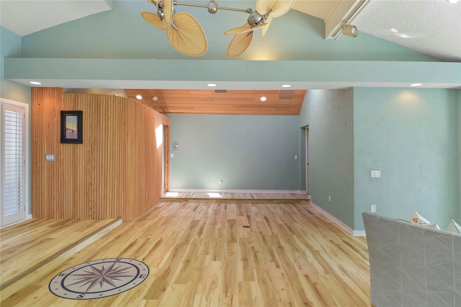 1215 COMMODORE DR, NEW SMYRNA BEACH, FL, 32168