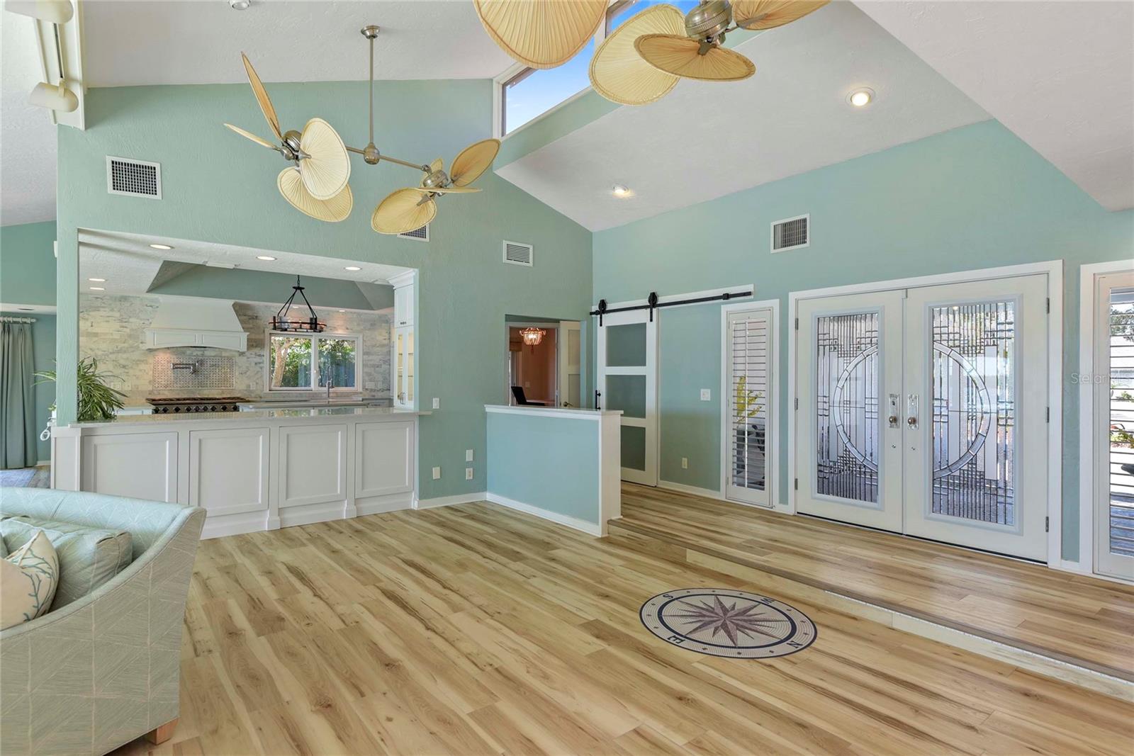 1215 COMMODORE DR, NEW SMYRNA BEACH, FL, 32168