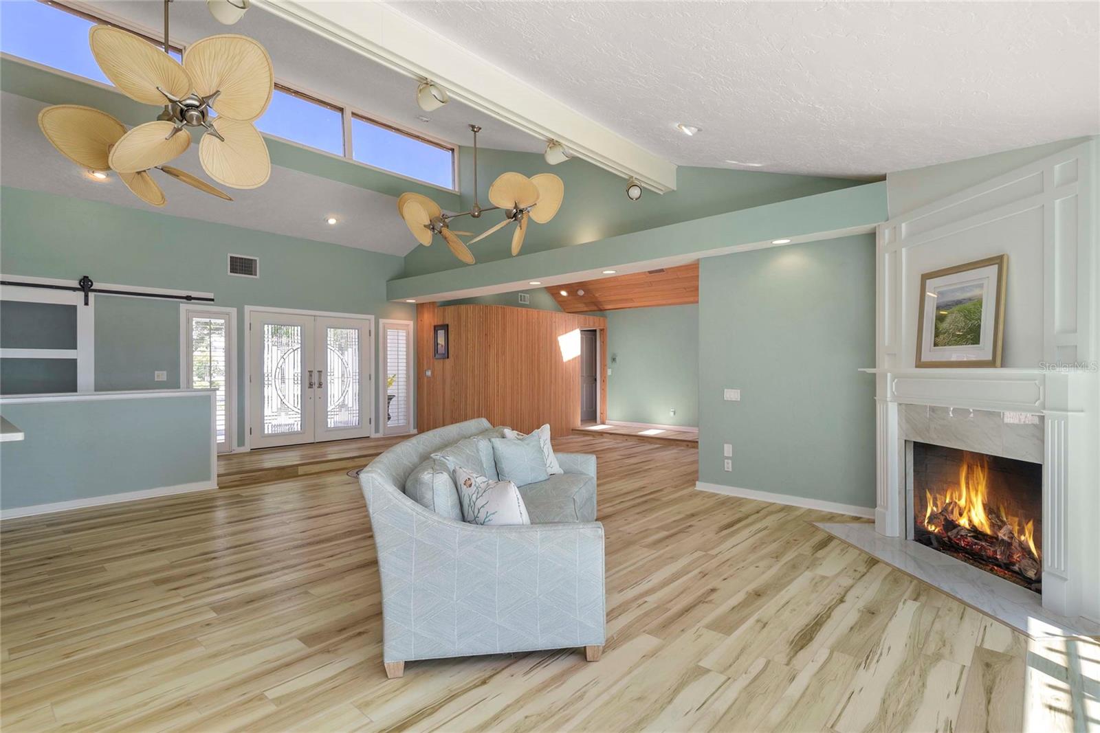 1215 COMMODORE DR, NEW SMYRNA BEACH, FL, 32168