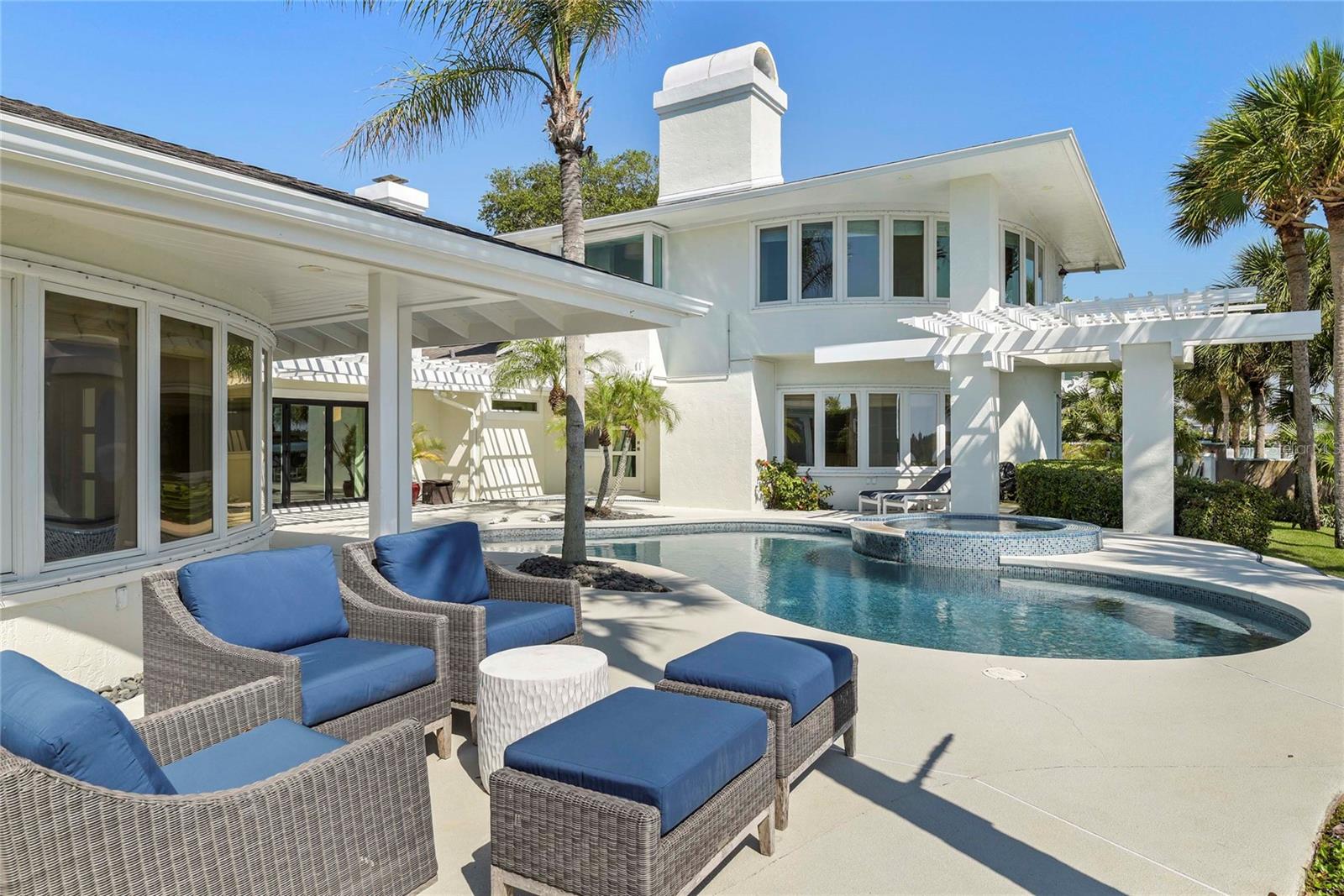 1215 COMMODORE DR, NEW SMYRNA BEACH, FL, 32168