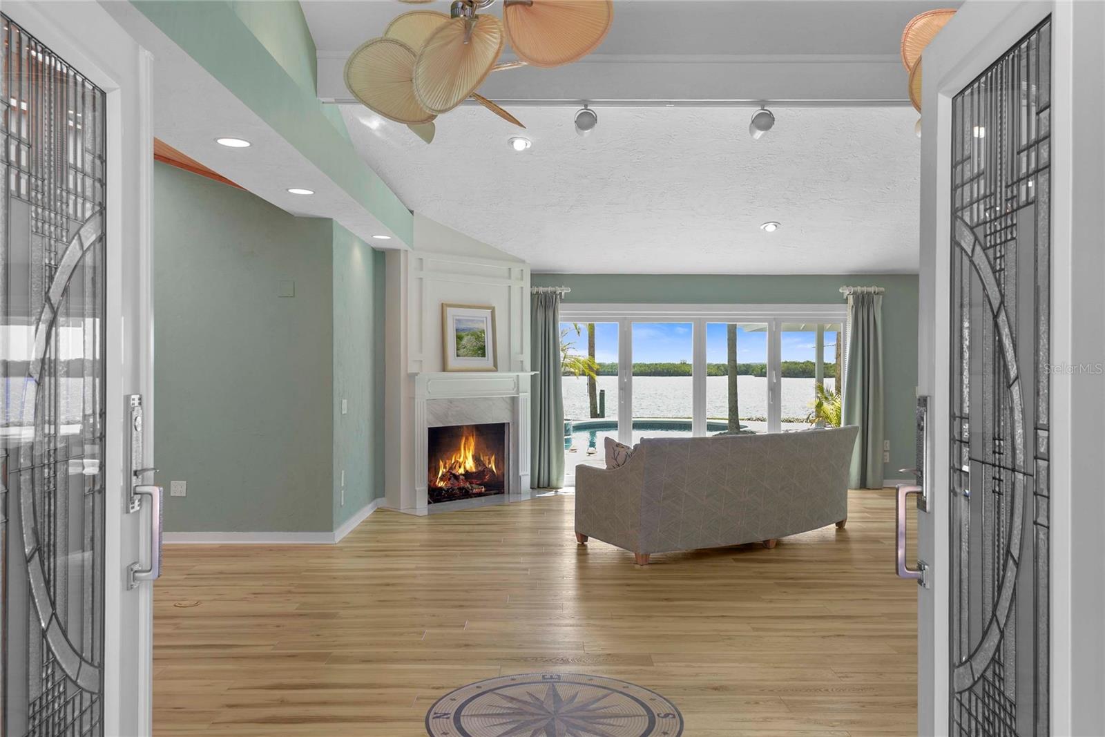 1215 COMMODORE DR, NEW SMYRNA BEACH, FL, 32168
