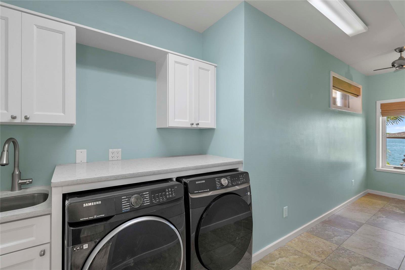 1215 COMMODORE DR, NEW SMYRNA BEACH, FL, 32168