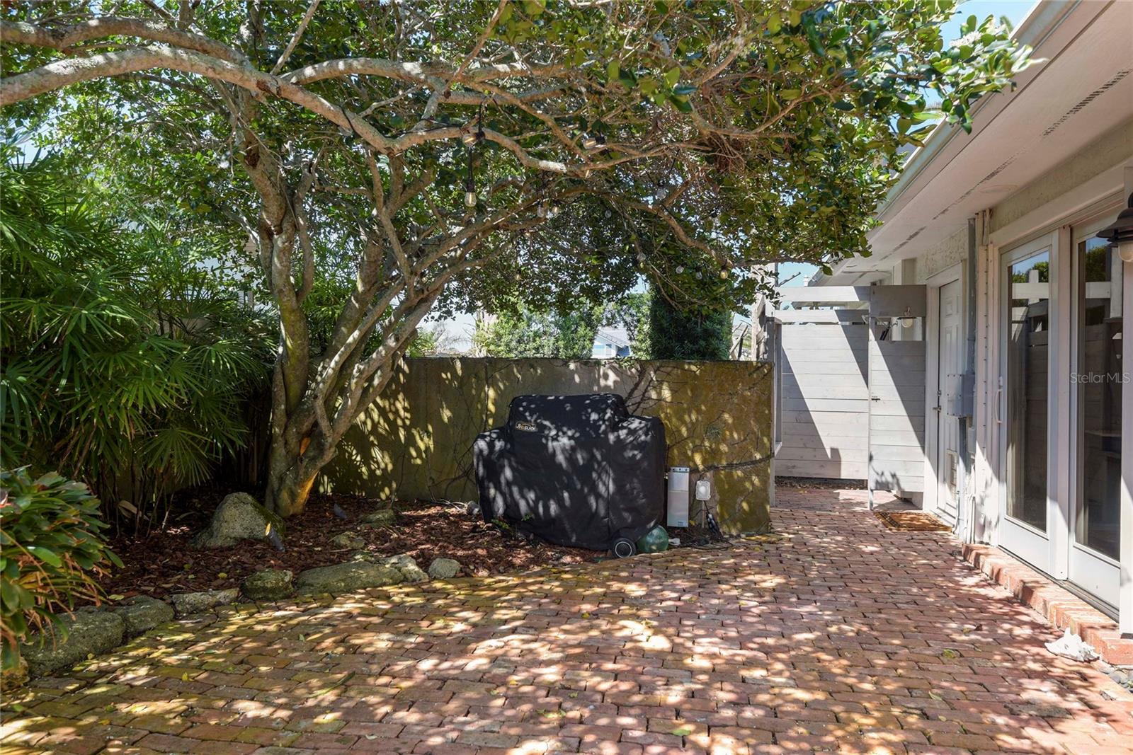 1215 COMMODORE DR, NEW SMYRNA BEACH, FL, 32168