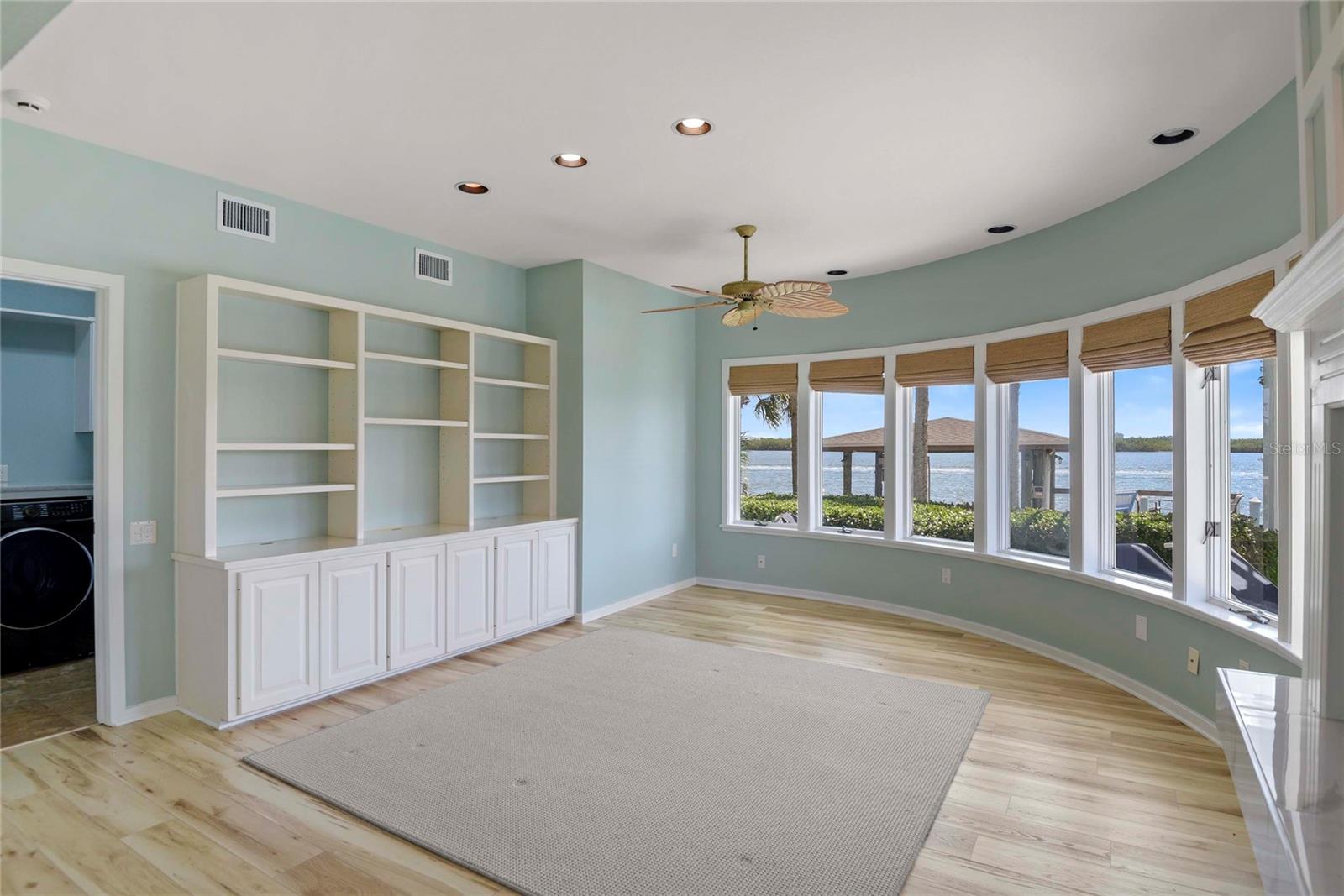 1215 COMMODORE DR, NEW SMYRNA BEACH, FL, 32168