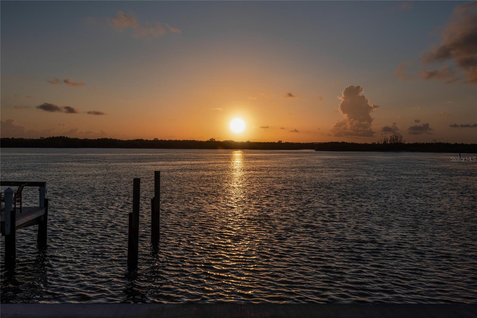 1215 COMMODORE DR, NEW SMYRNA BEACH, FL, 32168