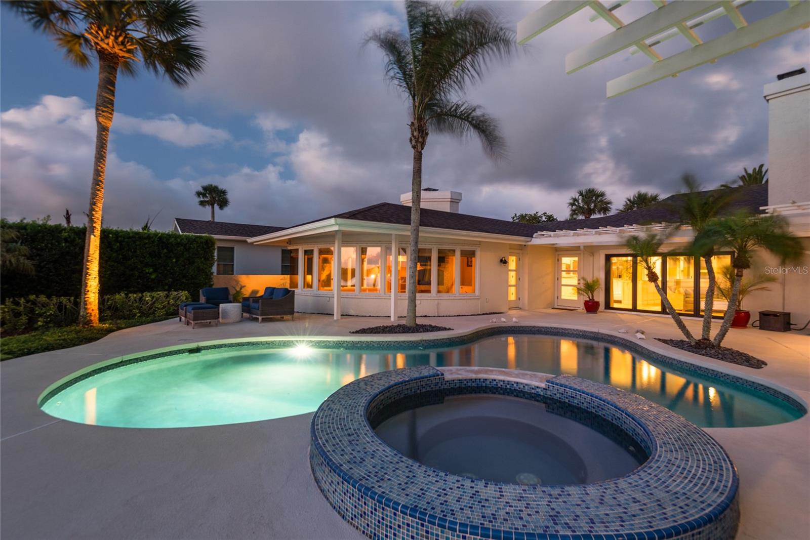 1215 COMMODORE DR, NEW SMYRNA BEACH, FL, 32168
