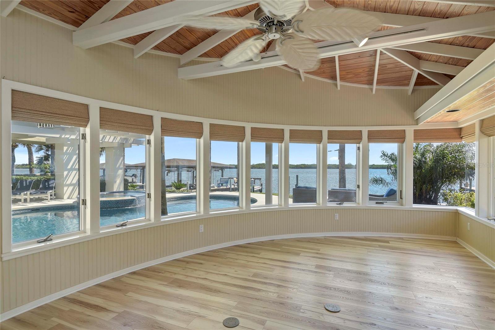 1215 COMMODORE DR, NEW SMYRNA BEACH, FL, 32168