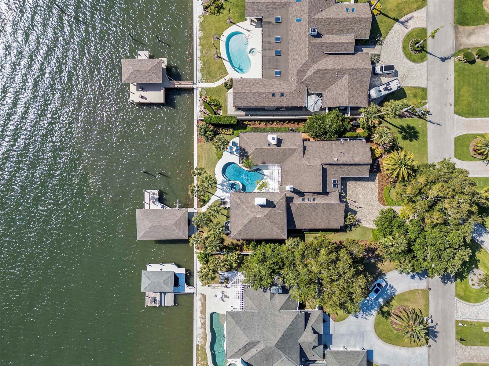 1215 COMMODORE DR, NEW SMYRNA BEACH, FL, 32168