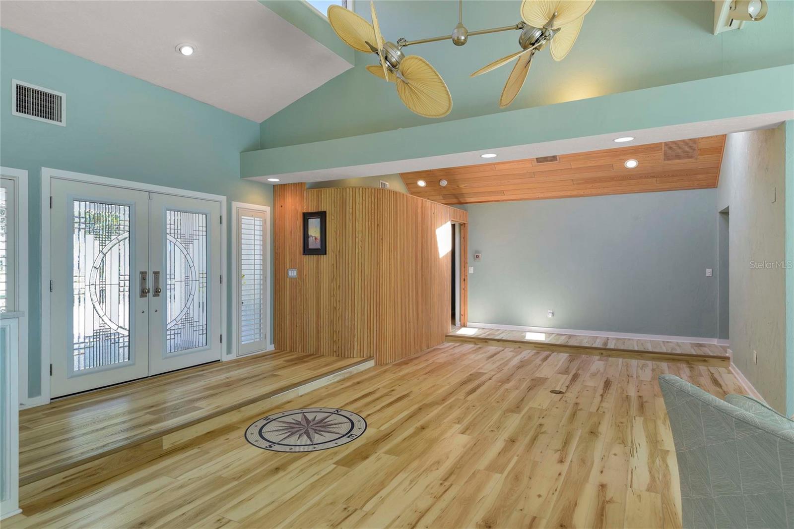 1215 COMMODORE DR, NEW SMYRNA BEACH, FL, 32168