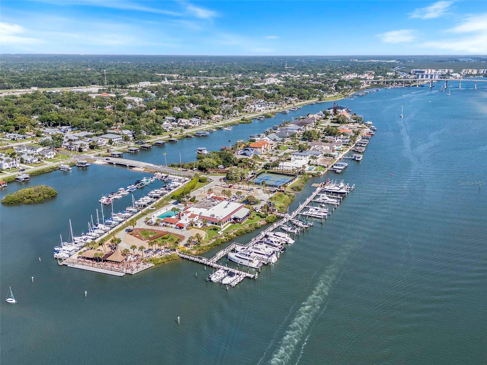 1215 COMMODORE DR, NEW SMYRNA BEACH, FL, 32168