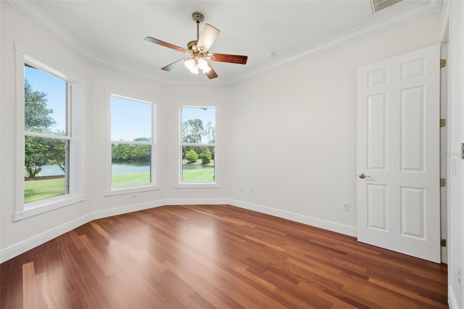 9409 TREE TOPS LAKE RD, TAMPA, FL, 33626