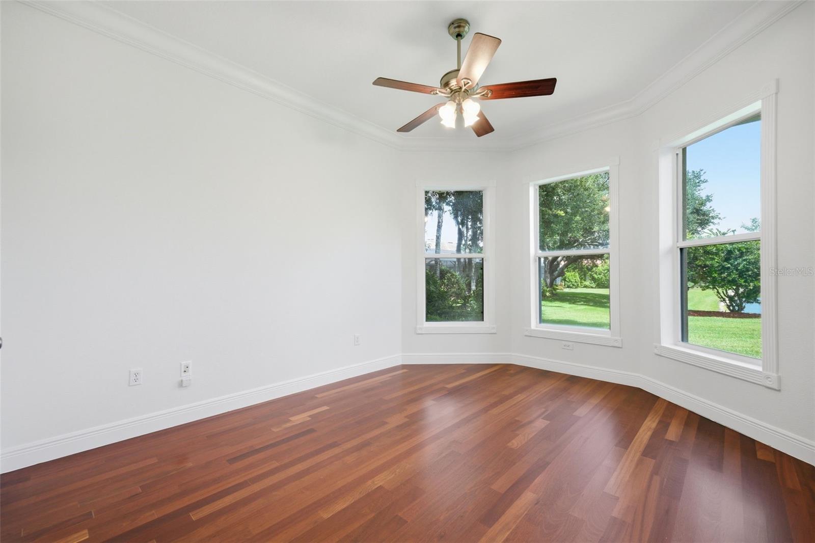 9409 TREE TOPS LAKE RD, TAMPA, FL, 33626