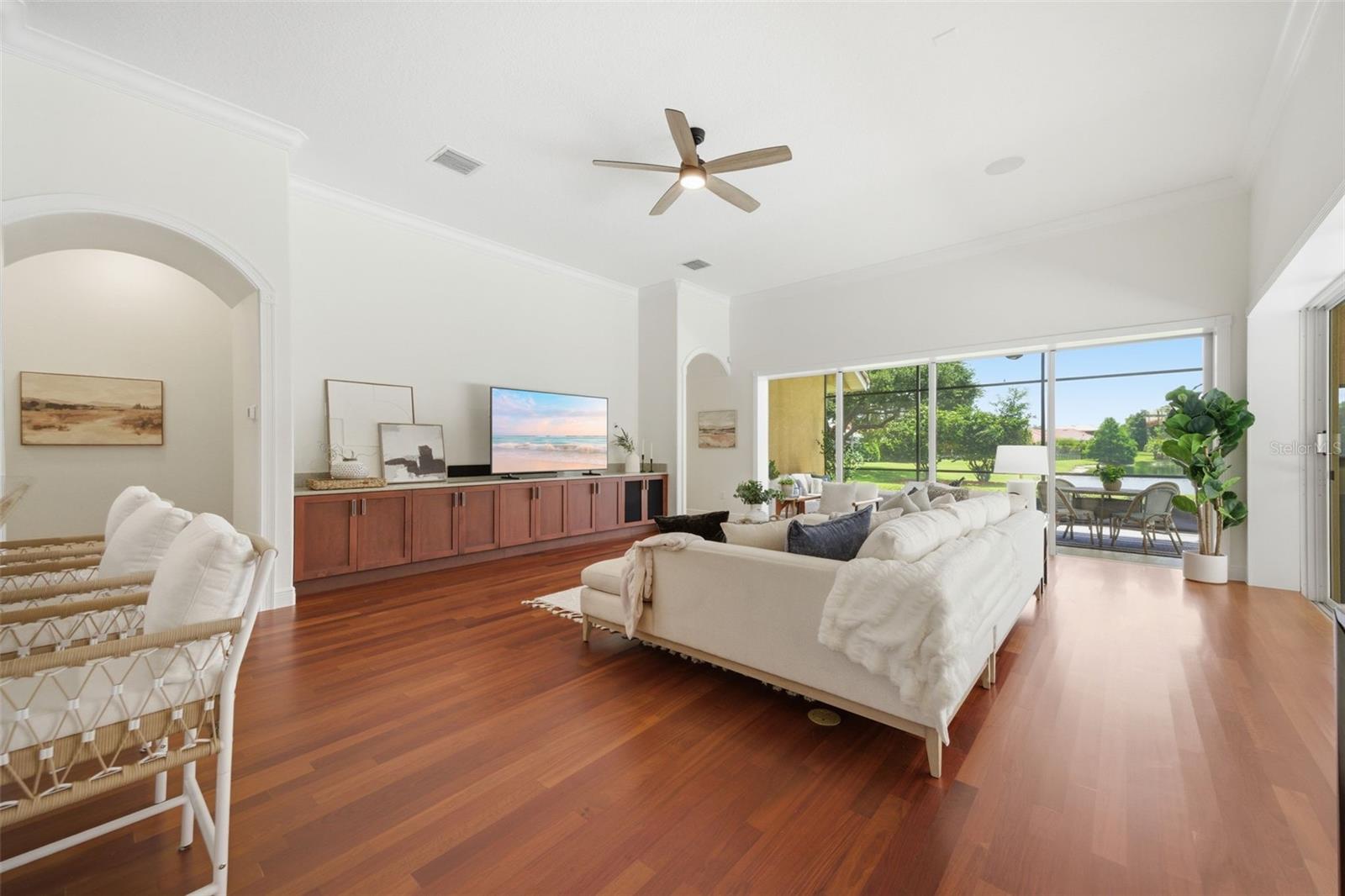 9409 TREE TOPS LAKE RD, TAMPA, FL, 33626